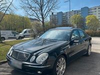 Gebraucht Mercedes E280 231 PS (169 kW) 2006 Schwarz Limousine