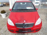 Gebraucht Mercedes A170 116 PS (85 kW) 2004 Rot Limousine