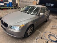 Gebraucht BMW 530 258 PS (189 kW) 2005 Silber Limousine