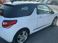 Gebraucht Citroën DS3 82 PS (60 kW) 2015 Weiß Kleinwagen