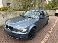 Gebraucht BMW 318 143 PS (105 kW) 2002 Blau Limousine