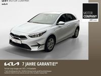 Usado Kia Ceed Vision 140 HP (102 kW) 2025 Branco Citadino