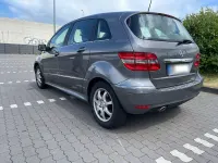 Gebraucht Mercedes B180 109 PS (80 kW) 2010 Grau Van / Kleinbus