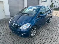 Gebraucht Mercedes A160 Edition 95 PS (69 kW) 2010 Blau Kleinwagen