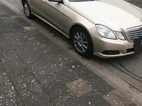 Gebraucht Mercedes E250 204 PS (150 kW) 2009 Gold Limousine