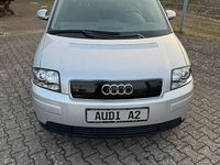 Gebraucht Audi A2 Design 75 PS (55 kW) 2003 Silber Kleinwagen