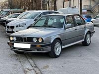 Gebraucht BMW 325 171 PS (125 kW) 1988 Blau Limousine