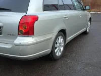 Gebraucht Toyota Avensis 130 PS (95 kW) 2005 Grau Kombi
