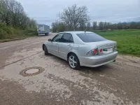 Second-hand Lexus IS200 155 CP (114 kW) 2003 Argintiu Berlinǎ
