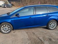 Gebraucht Ford Focus Titanium 120 PS (88 kW) 2016 Blau Kombi