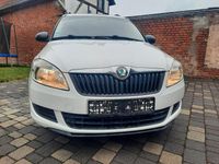 Gebraucht Skoda Roomster 69 PS (50 kW) 2011 Weiß Van / Kleinbus