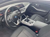 gebraucht BMW 318 d Touring Parking Assistant DAB