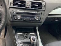 Gebraucht BMW 118 170 PS (125 kW) 2014 Weiß Kleinwagen