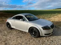 Używany Audi TT Performance 180 KM (132 kW) 2005 Srebrny Coupe