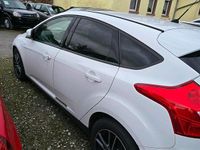 Brugt Ford Focus Champions Edition 125 HK (91 kW) 2013 Hvid Hatchback