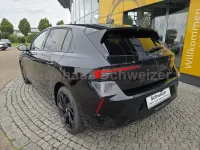 Neu Opel Astra 131 PS (96 kW) 2025 Lackierung schwarz perla nera/ Kleinwagen