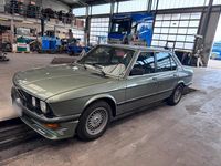 Second-hand BMW 518 1984 Verde Berlinǎ