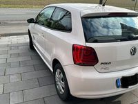 Gebraucht VW Polo 90 PS (66 kW) 2014 Weiß Kleinwagen