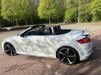 Używany Audi TT S-Line 230 KM (169 kW) 2018 Biały Coupe