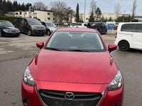 Gebraucht Mazda 2 Center-Line 105 PS (77 kW) 2016 Rot Limousine