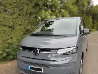 Gebraucht VW Multivan 150 PS (110 kW) 2024 Grau Van / Kleinbus