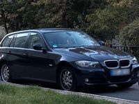 Gebraucht BMW 320 170 PS (125 kW) 2008 Blau Kombi