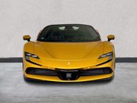 Gebraucht Ferrari SF90 1001 PS (736 kW) 2023 Gelb Cabrio