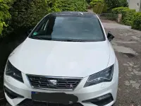 Używany Seat Leon 105 KM (77 kW) 2017 Biały Sedan/Limuzyna