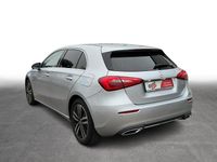Gebraucht Mercedes A180 136 PS (100 kW) 2022 Silber metallic Limousine