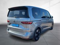 Gebraucht VW T7 Style 150 PS (110 kW) 2022 Monosilber metallic Van