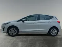 Gebraucht Ford Fiesta Cool & Connect 75 PS (55 kW) 2023 Frostweiß Kleinwagen