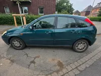 Gebraucht Ford Focus 100 PS (73 kW) 2002 Grün Limousine