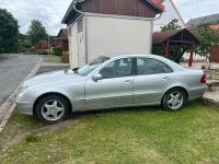 Gebraucht Mercedes E240 177 PS (130 kW) 2004 Silber Limousine