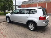 Gebraucht Chevrolet Orlando 116 PS (85 kW) 2011 Silber Van / Kleinbus