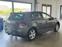 Gebraucht VW Golf VII Highline 150 PS (110 kW) 2019 Grau Limousine