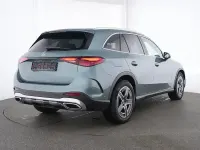 Gebraucht Mercedes GLC300 AMG 258 PS (189 kW) 2025 Metalliclack verdesilber SUV