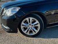 Gebraucht Mercedes E350 231 PS (169 kW) 2010 Schwarz Kombi