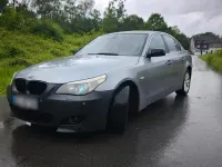 Gebraucht BMW 523 176 PS (129 kW) 2005 Grau Limousine