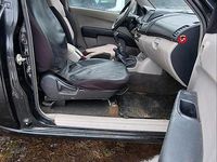 Gebraucht Mitsubishi L200 136 PS (100 kW) 2006 Schwarz Abholung