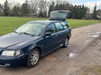 Gebraucht Volvo V40 115 PS (84 kW) 2003 Blau Kombi