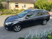 Gebraucht Kia Ceed 90 PS (66 kW) 2010 Grau Kleinwagen
