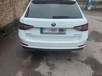 Gebraucht Skoda Superb SportLine 190 PS (139 kW) 2017 Weiß Kombi