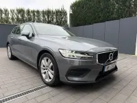 Gebraucht Volvo V60 Momentum 197 PS (144 kW) 2021 Grau Kombi