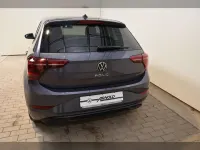 Gebraucht VW Polo Style 95 PS (69 kW) 2022 Rauchgrau metallic Kleinwagen