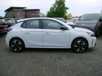Używany Opel Corsa-e Edition 114 kW (156 KM) 2025 Biały Hatchback