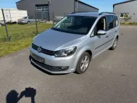 Gebraucht VW Touran Trendline 105 PS (77 kW) 2014 Reflexsilber metallic Van / Kleinbus