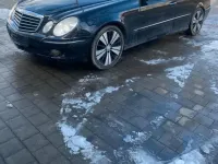 Gebraucht Mercedes E350 292 PS (214 kW) 2009 Schwarz Limousine