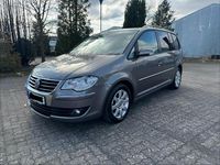 Gebraucht VW Touran 150 PS (110 kW) 2009 Grau Van / Kleinbus