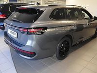 Gebraucht VW Passat R-line 150 PS (110 kW) 2025 Grau Kombi