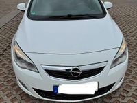 Gebraucht Opel Astra 115 PS (84 kW) 2012 Weiß Kombi